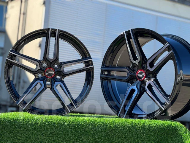 Vossen HF-1. 8.0x18", 5x112, ET40, �� 66,6���. ����