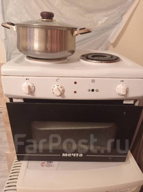 Плита Мечта, б/у, в наличии. Цена: 2 000₽ во Владивостоке