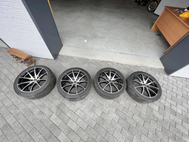 RAYS Volk Racing G25 Edge. 8.0/9.0x18", 5x112, �� 73,1���. ����