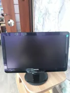 Philips. 18.5", ���������� �� (LCD, LED, QLED) ����