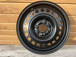 Nissan. 4.0x15", 4x100, ET50, �� 60,1���. ����
