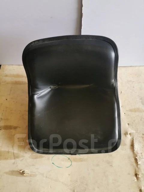 Сиденье (кресло №4) для спецтехники, на минитрактор, на миниэкскаватор ...