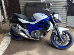Suzuki SFV 400 Gladius. 399����. ��., ��������, ���, � �������� ����