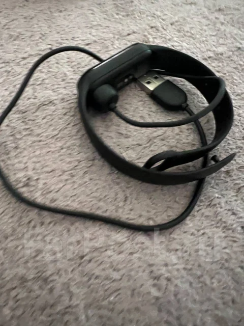 Xiaomi Mi Band 6 ����