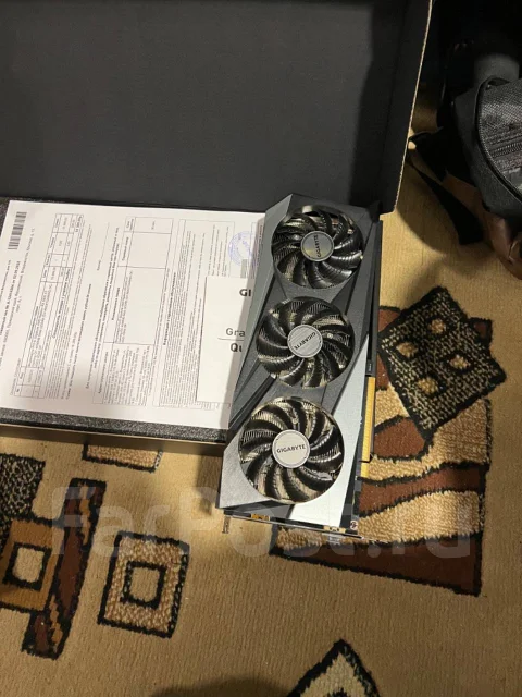 Radeon RX 6500 XT ����