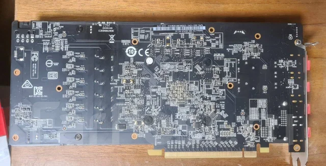 Radeon RX 580 ����