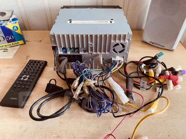 Clarion NX702 ����