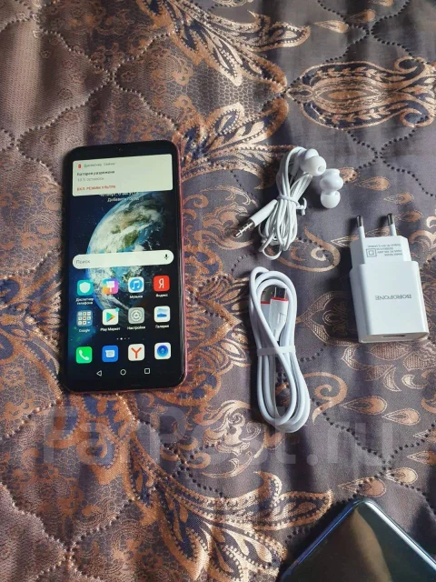 Honor 10 Lite. �/�, �������, 3G, 4G LTE, Dual-SIM, ����������, NFC ����