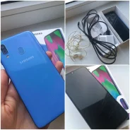 Samsung Galaxy A40. �/�, ����� ����