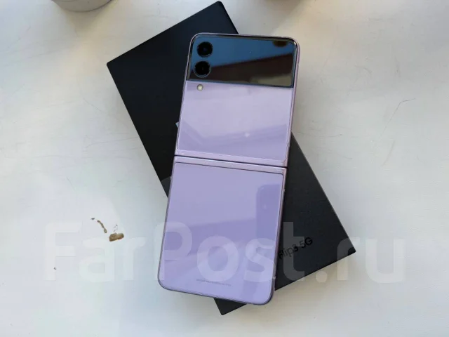 ������ Samsung Galaxy Z Flip3 ����