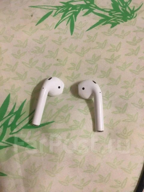 Apple AirPods ����