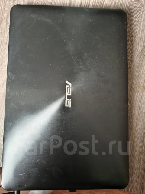Asus X555L. ��� 4 ��, ���� 500���, WiFi: 1, Bluetooth: 1 ����