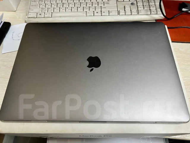 Apple MacBook Pro 15 2018. 15", ��� 16 ��, ���� 256���, WiFi: 1, Bluetooth: 1 ����