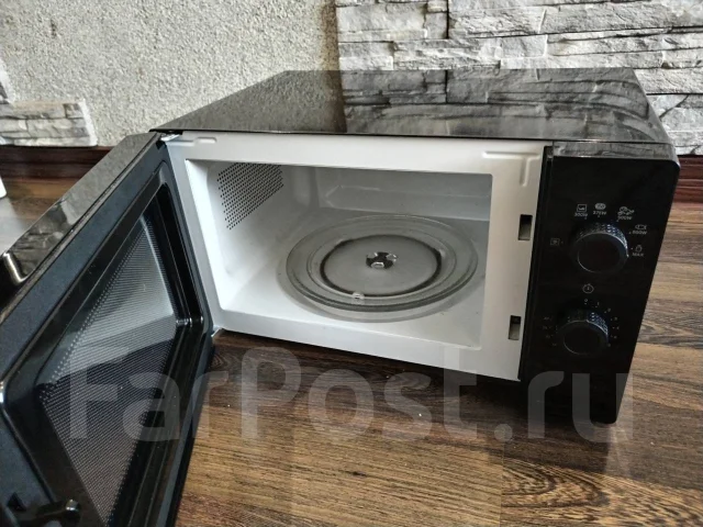 Hotpoint-Ariston. MWHR 3101 B ����