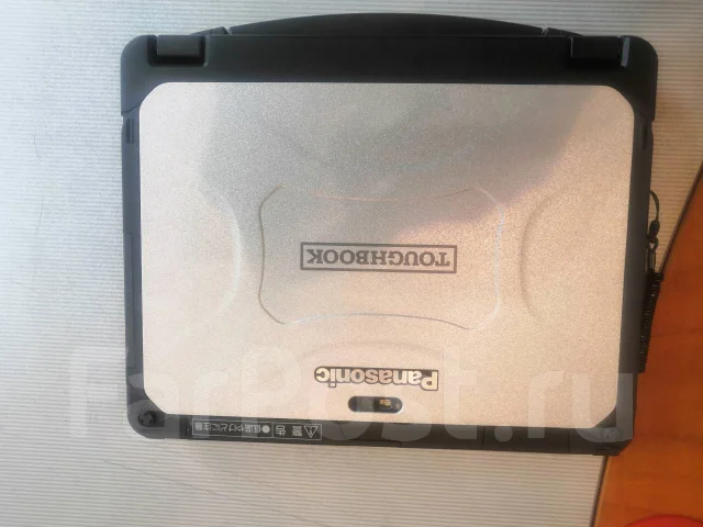 Panasonic Toughbook CF-20. 10.1", 1,1����, ��� 8 ��, ���� 256���, WiFi: 1, Bluetooth: 1 ����