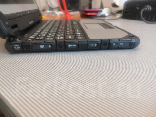 Panasonic Toughbook CF-20. 10.1", 1,1����, ��� 8 ��, ���� 256���, WiFi: 1, Bluetooth: 1 ����