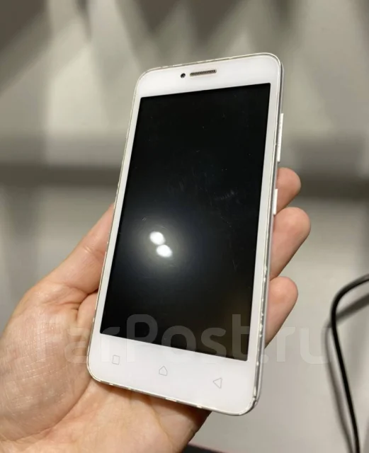 Lenovo. �/� ����