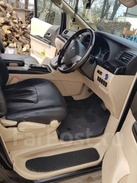 Toyota Alphard. 4wd, ������ ����