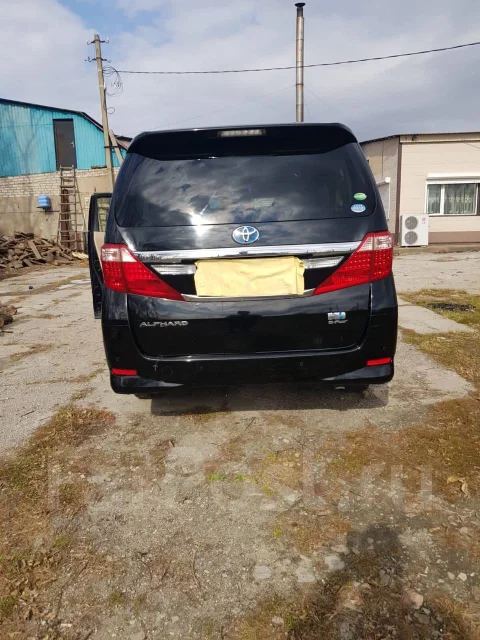Toyota Alphard. 4wd, ������ ����