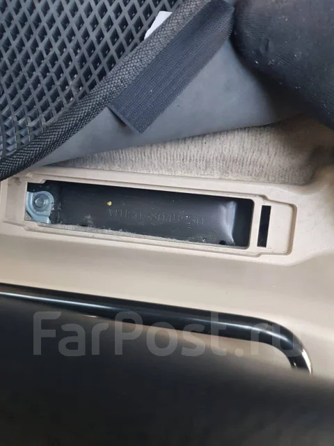 Toyota Alphard. 4wd, ������ ����