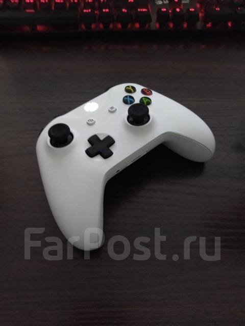 Геймпад беспроводной Microsoft Xbox Wireless Controller белый, б/у, в ...