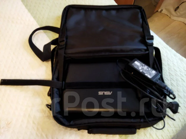 Asus Eee PC 1015. 10.1", 1,7����, ��� 1024 ��, ���� 250���, WiFi: 1, Bluetooth: 1 ����