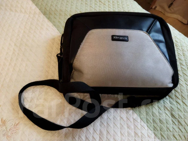 Asus Eee PC 1015. 10.1", 1,7����, ��� 1024 ��, ���� 250���, WiFi: 1, Bluetooth: 1 ����