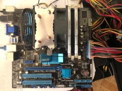 Socket AM3+ ����