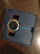 Honor Watch Magic. GPS, NFC, IP67, IP68 ����