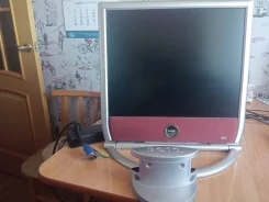 BenQ. 19" ����