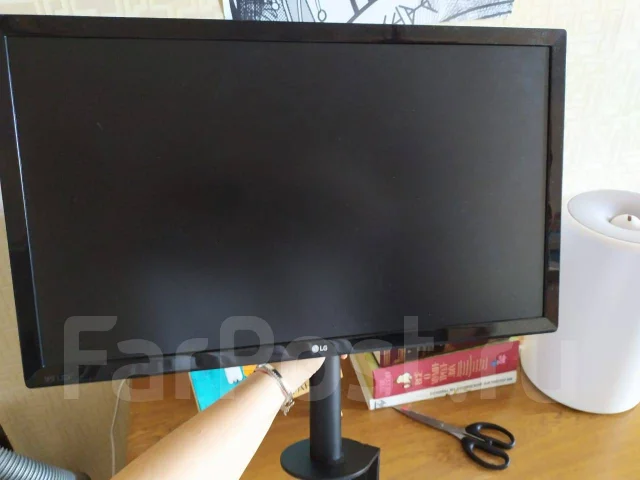 LG. 21.5", ���������� �� (LCD, LED, QLED) ����