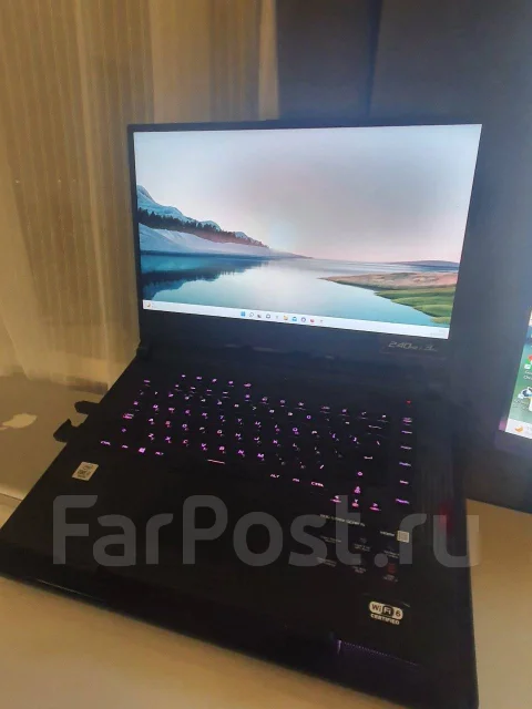 Asus ROG Strix Scar. 15.6", 2,3����, ��� 32 ��, ���� 1 000���, WiFi: 1, Bluetooth: 1, ����������� �� 9��. ����