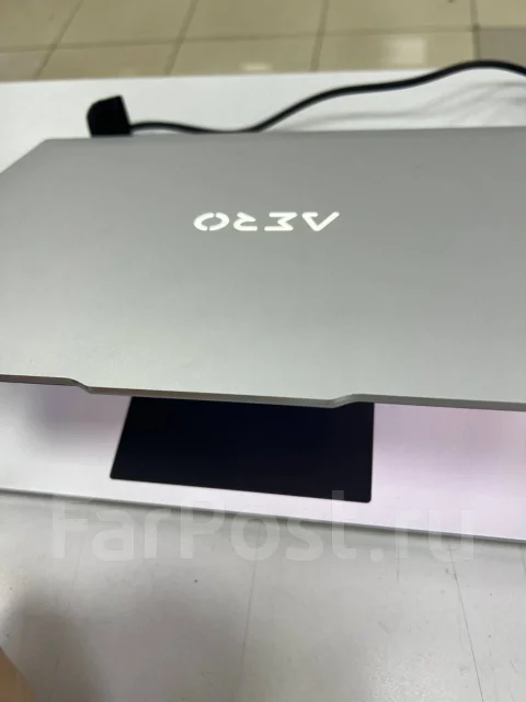 Gigabyte Aero. 16", 4,8����, ��� 16 ��, ���� 1 024���, WiFi: 1, Bluetooth: 1, ����������� �� 7��. ����