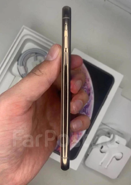 Apple iPhone Xs. �/�, 3G, 4G LTE, ����������, NFC ����