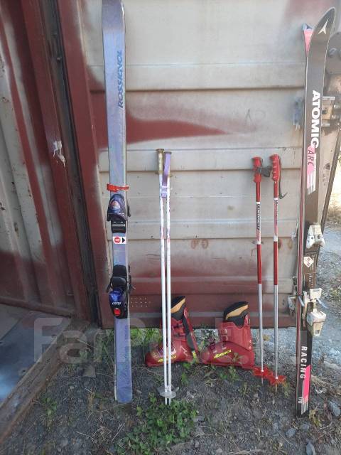 Продам лыжи горные карвинговые с креплением, ботинки, палки в Находке