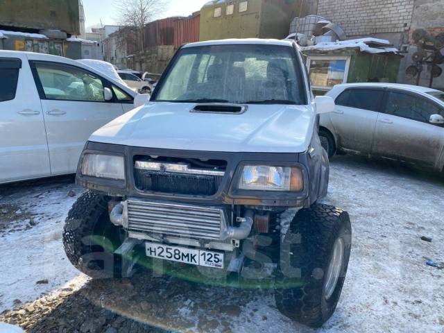 Suzuki escudo td11w