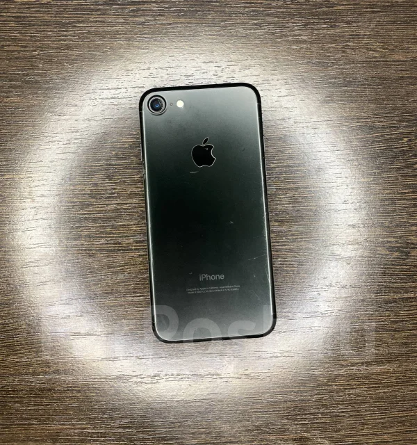 Apple iPhone 7. �/�, ������, 3G, 4G LTE, NFC ����