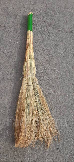Веник гаоляновый большой. Хозяйственный. Иртышская 17стр3, в наличии ...
