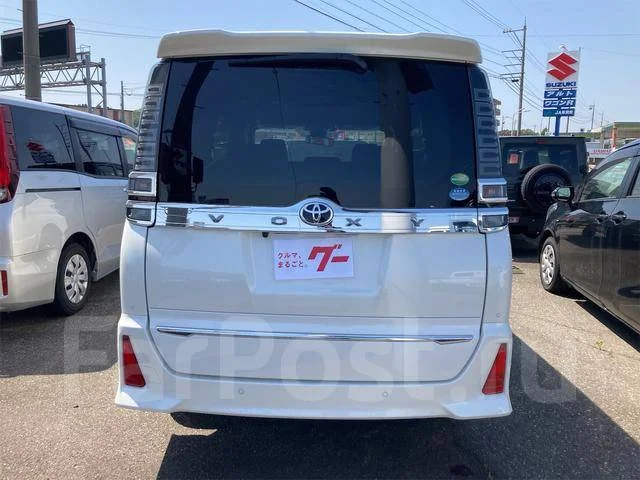 Toyota Voxy. ��������, 4wd, 2.0 (152��.�.), ������, 36 000����. ��, �/�. ��� ����� �� ������������ ����
