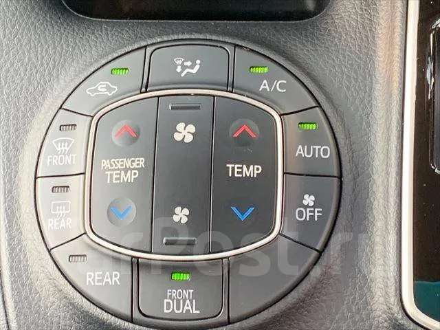 Toyota Voxy. ��������, 4wd, 2.0 (152��.�.), ������, 36 000����. ��, �/�. ��� ����� �� ������������ ����