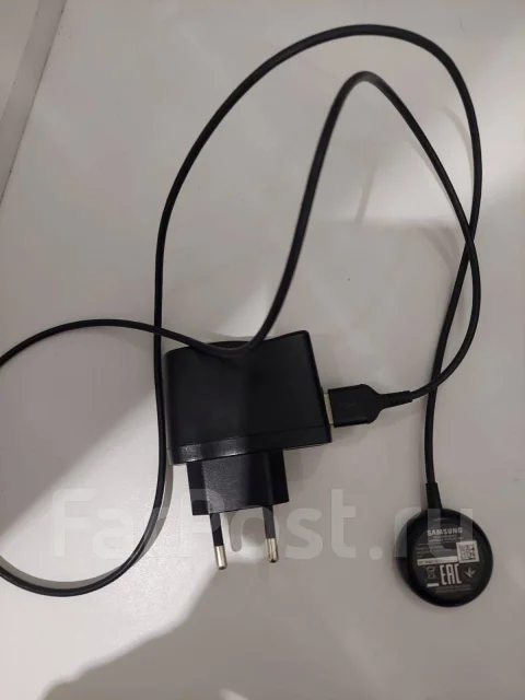 Samsung Galaxy Watch. NFC, IP68 ����