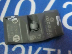 ������ �������� � ����� AUDI 4D0907275 ����