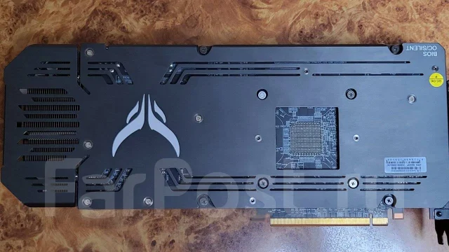 Radeon RX 6800 XT ����
