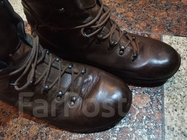 Продам крутые берцы / треккинговые ботинки Meindl Gore-tex в идеале, б/у, вналичии. Цена: 9 300₽ во Владивостоке