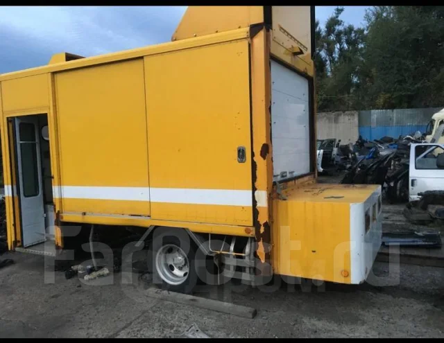 Hino Dutro ����