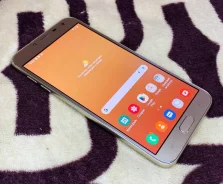 Samsung Galaxy J4. �/� ����