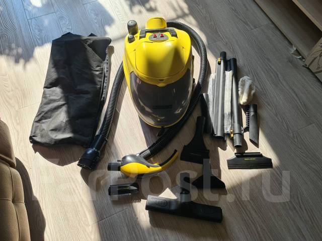 Моющий паропылесос karcher, б/у, в наличии. Цена: 20 000₽ во Владивостоке