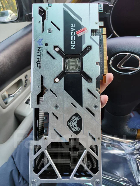 Radeon RX 6700 XT ����