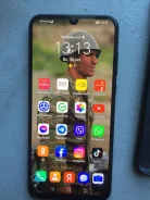 Honor 30i. �/�, ������, 3G, 4G LTE, 5G, NFC ����