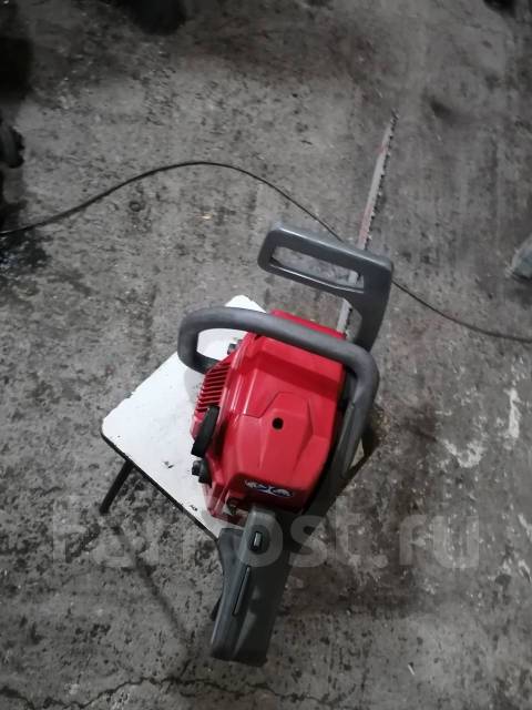 Бензопила, б/у, в наличии. Цена: 10 000₽ во Владивостоке